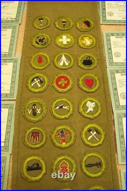 1939-40 EAGLE BOY SCOUT 33 MERIT CRIMP BADGE PATCH ON SASH With ISSUE CARDS