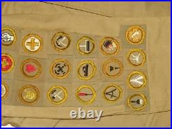 27 square merit badges on jacket star & life patches square felt 14 on sleve