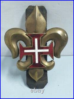 Antique and Rare Boy Scouts Portuguese Patch Badge for car in bronze and enamel