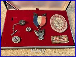 Boy Scout Robbins 3 Eagle Scout Medal, Patches, & Pins in Presentation Kit