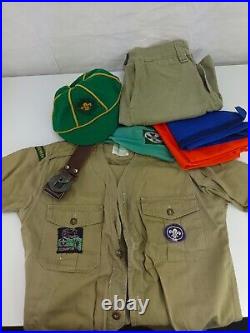 Boy Scout Uniform Australian badges patches uniform Baden-Powell Wolf Cubs 60's