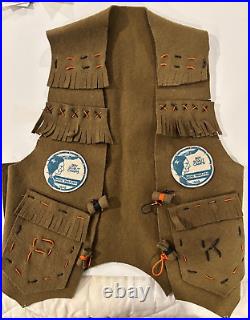 PRAIRIE GOLD AREA COUNCIL Camp Mini Wakan 1949 2 felts on vest and MB sash