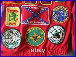 VINTAGE 1970s-80s BOY SCOUT JACKET with39 PATCHES TALON ZIPPER- Sz 16 (MENS SMALL)