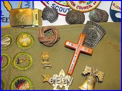 VINTAGE Boy Scout Sash w / 21 Merit Badges- 43 Patches Slides Neal Slides