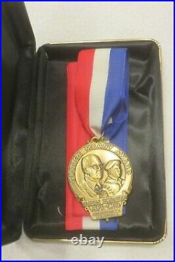 Vintage Boy Scout George Meany Award Medal, Patch & Box Mint Condition