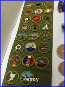Vtg Webelos Boy Scouts Of AMERICA BSA Patchs Pins, Awards Merits Large lot Vtg Webelos Boy Scouts Of AMERICA BSA Patchs Pins, Awards Merits Large lot