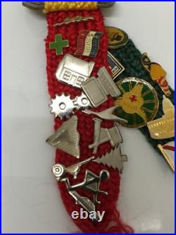 Vtg Webelos Boy Scouts Of AMERICA BSA Patchs Pins, Awards Merits Large lot Vtg Webelos Boy Scouts Of AMERICA BSA Patchs Pins, Awards Merits Large lot