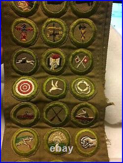 (rt3) Boy Scouts Old sash, 4-pins, 39-merit badges, 1944 felt camporee patch